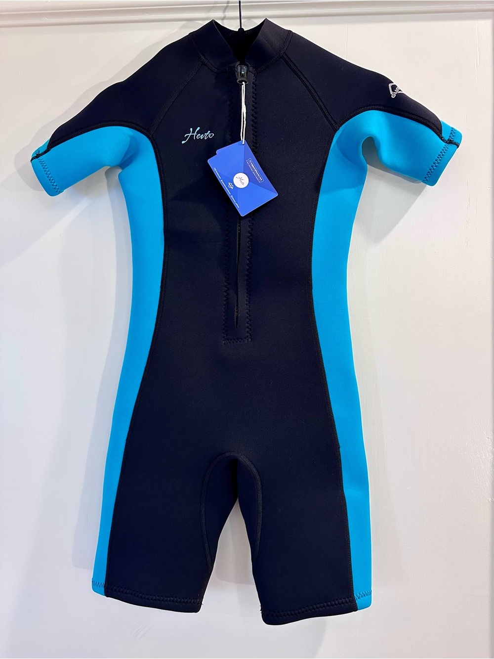 Hevto Kids Shorty Rashguard Swimsuit in Black & Aqua